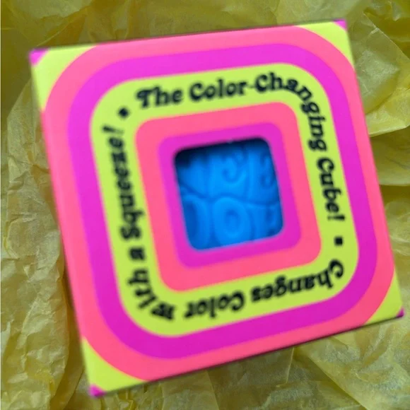 Nee Doh BLUE color change cube - Picture 2 of 3